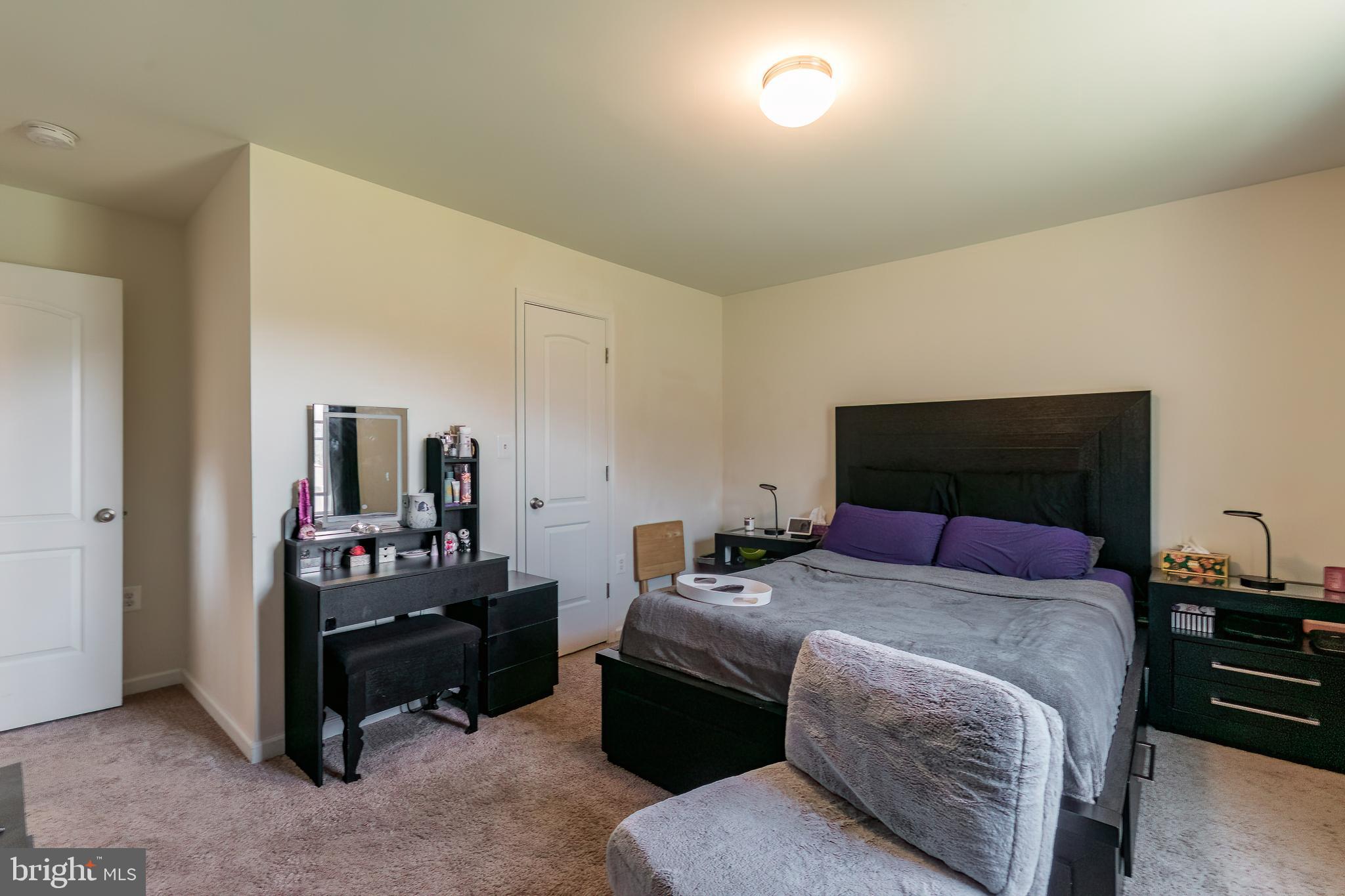 BROOKFIELD - Residential