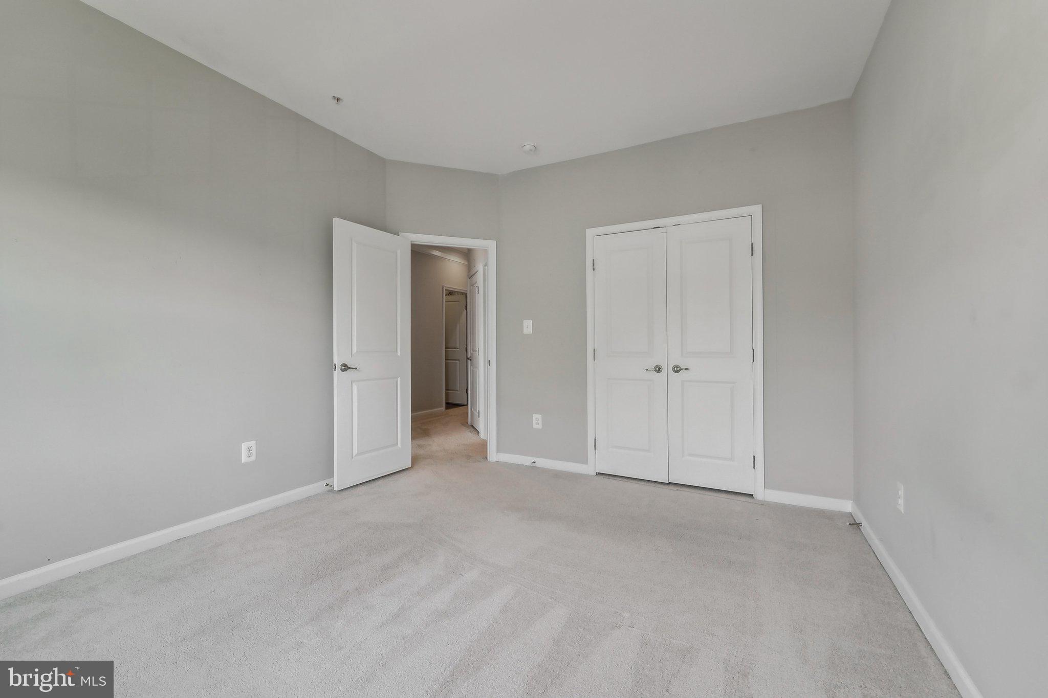 MARKET SQUARE - Residential