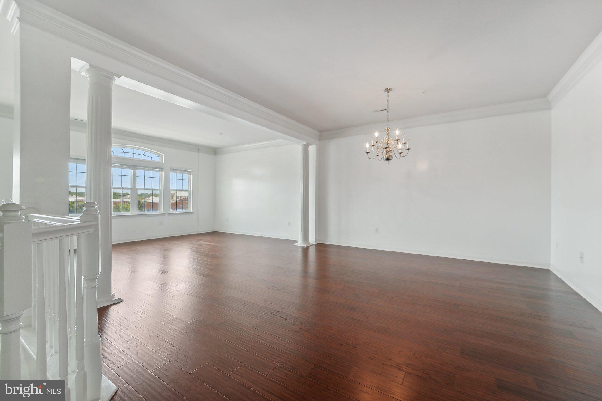 MARKET SQUARE - Residential