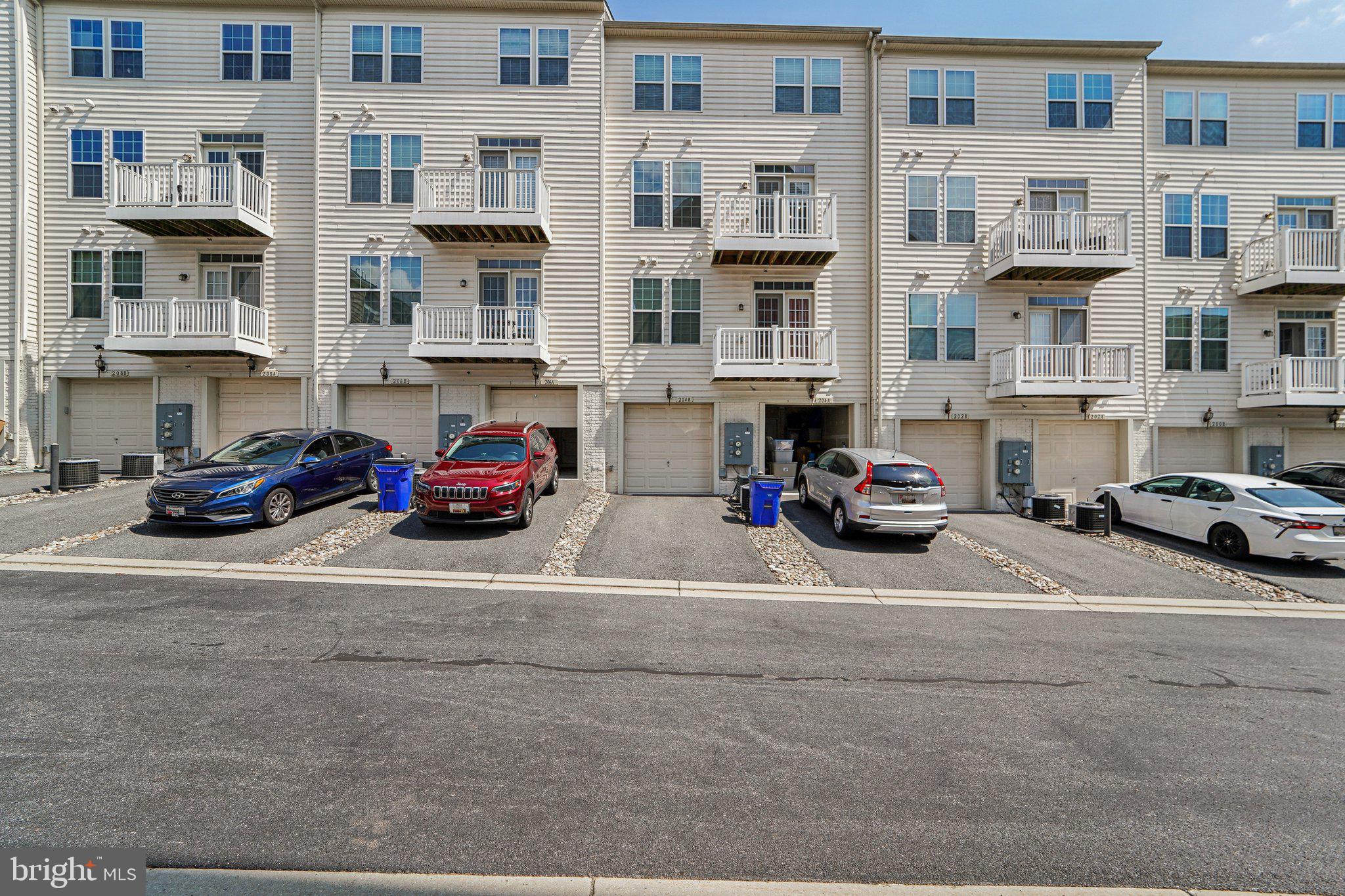 MARKET SQUARE - Residential