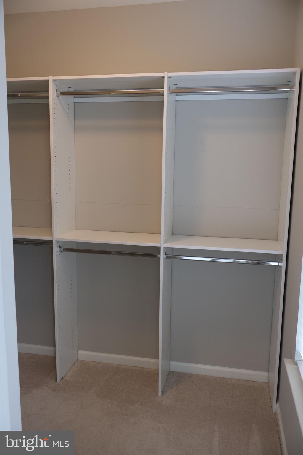 MARKET SQUARE - Residential