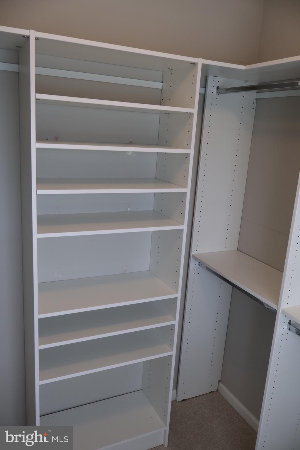 MARKET SQUARE - Residential