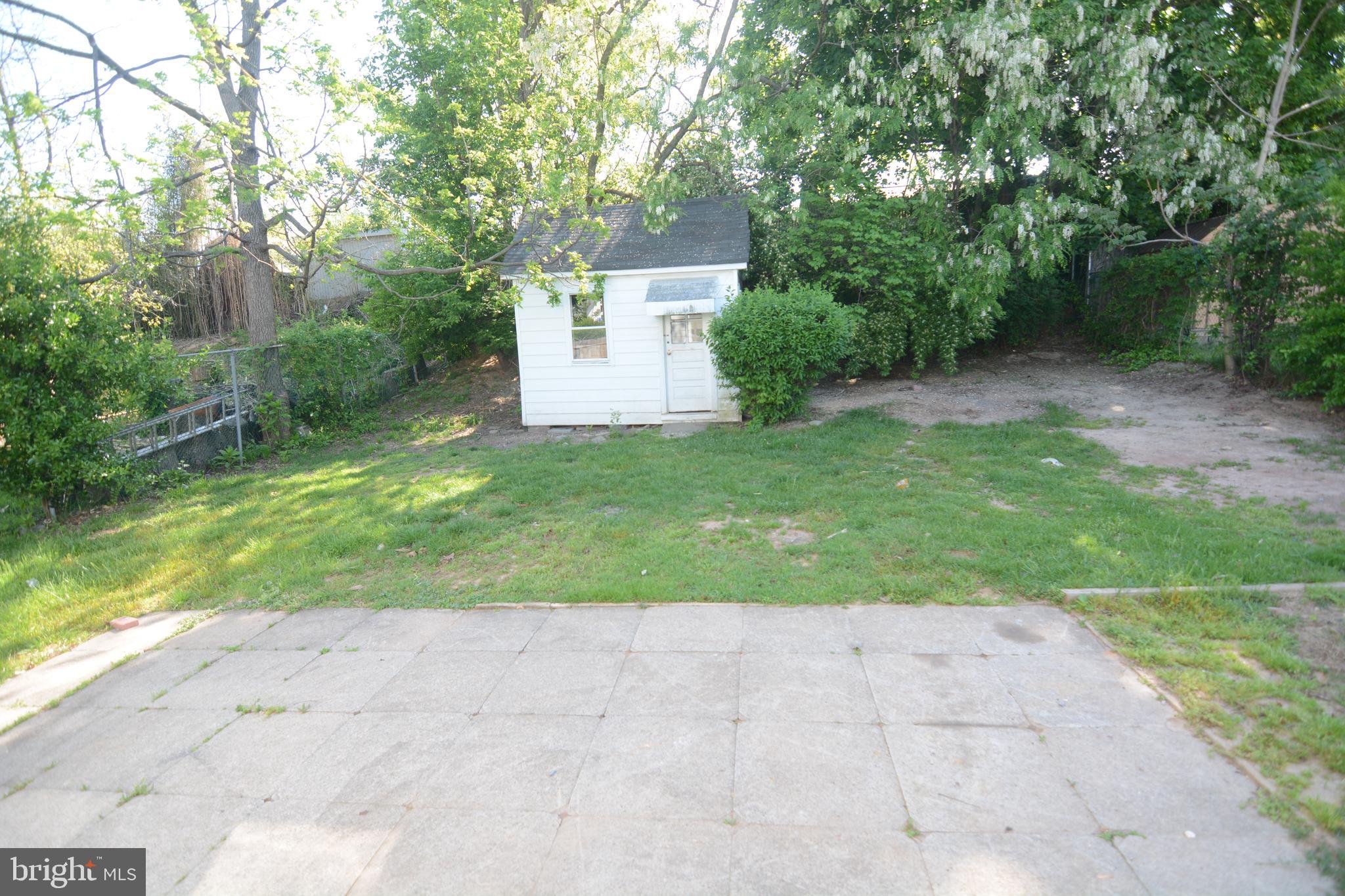 HARRIETT PARK - Residential