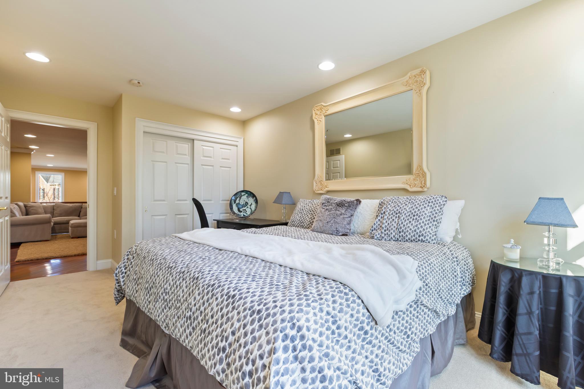 DELANCEY COURT - Residential