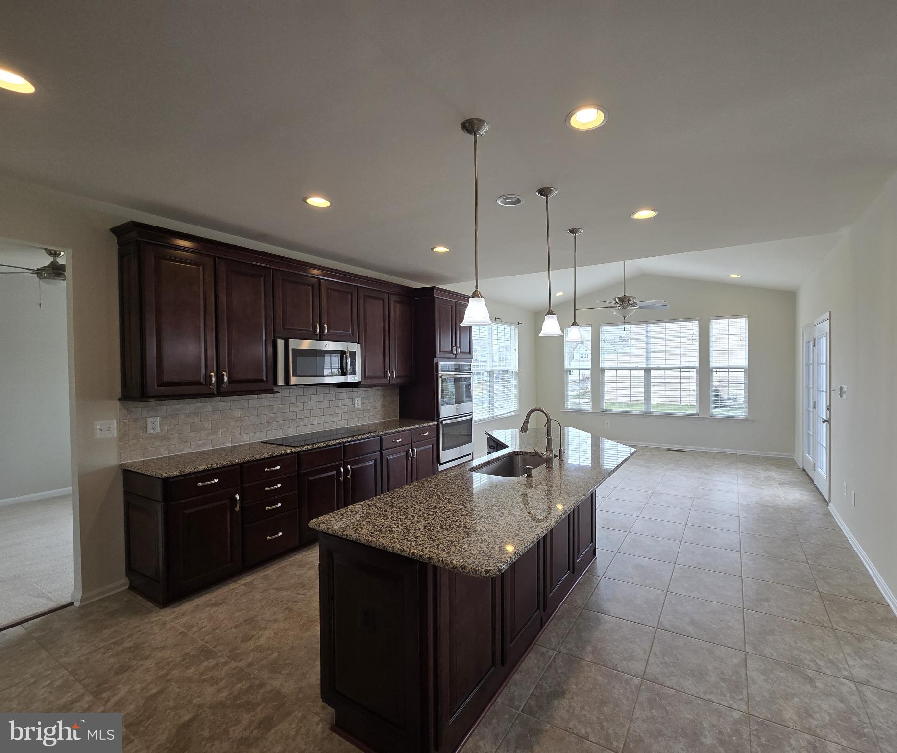 RESRV CHESTNUT RIDGE - Residential