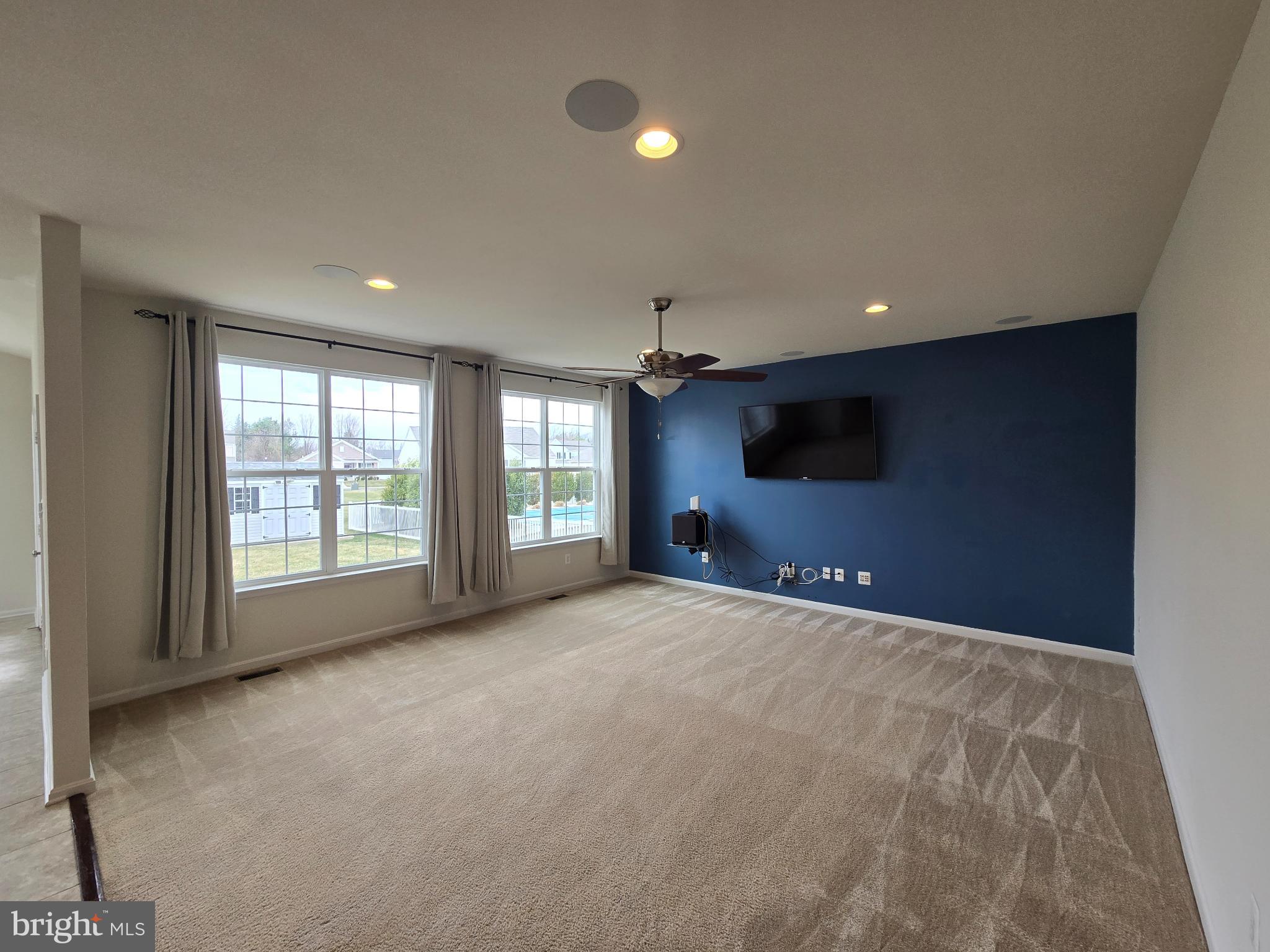 RESRV CHESTNUT RIDGE - Residential