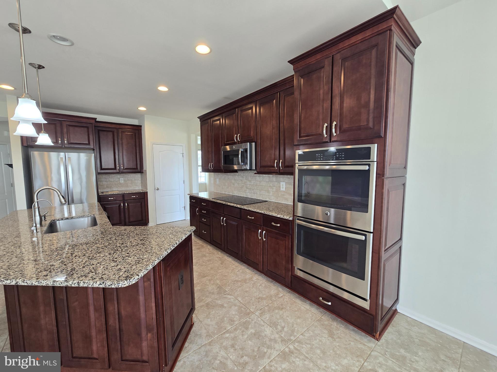 RESRV CHESTNUT RIDGE - Residential