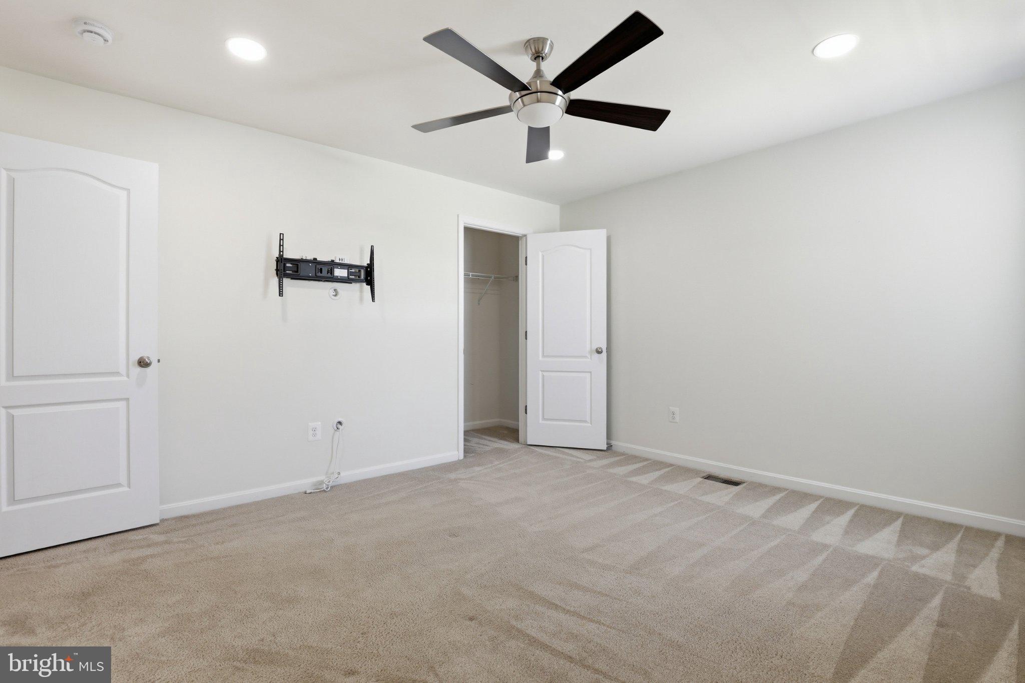 RESRV CHESTNUT RIDGE - Residential