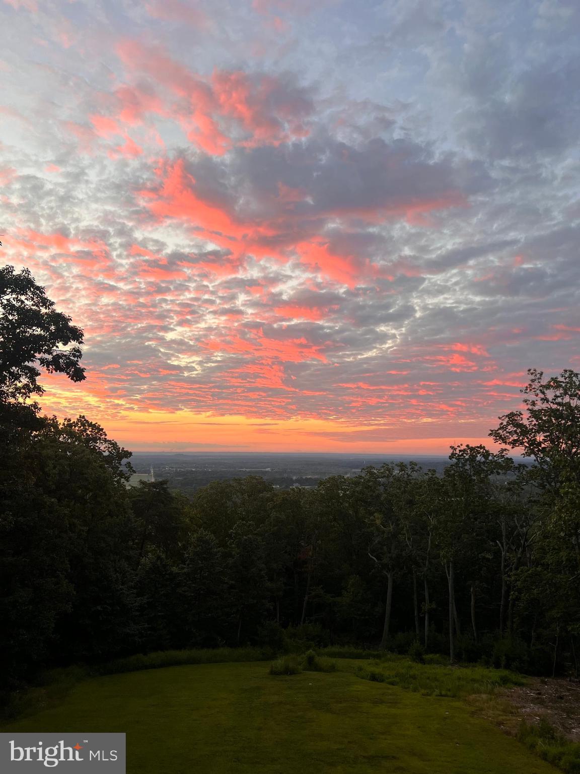 BULL RUN MOUNTAIN ESTATE - Residential