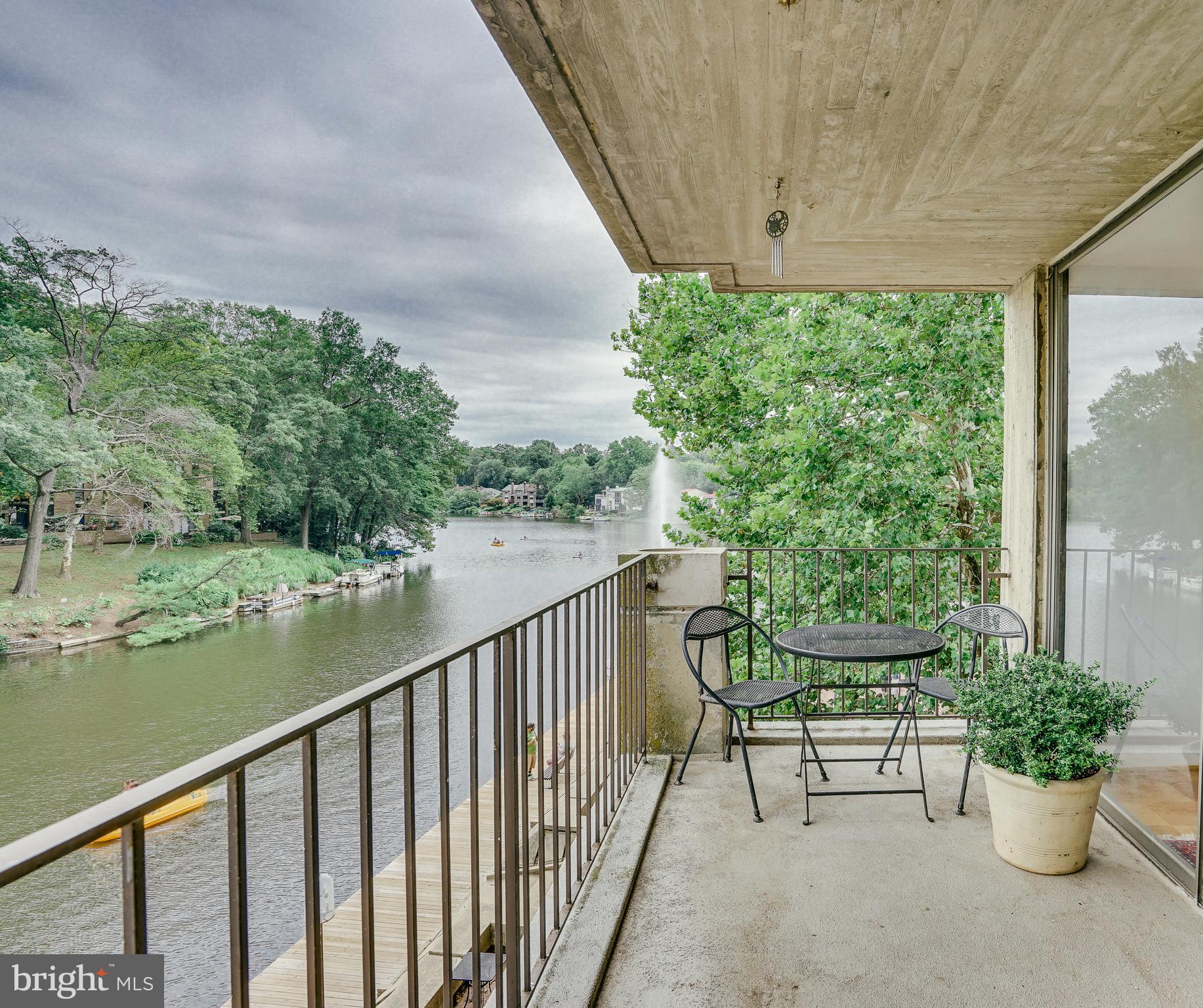 LAKE ANNE OF RESTON - Residential