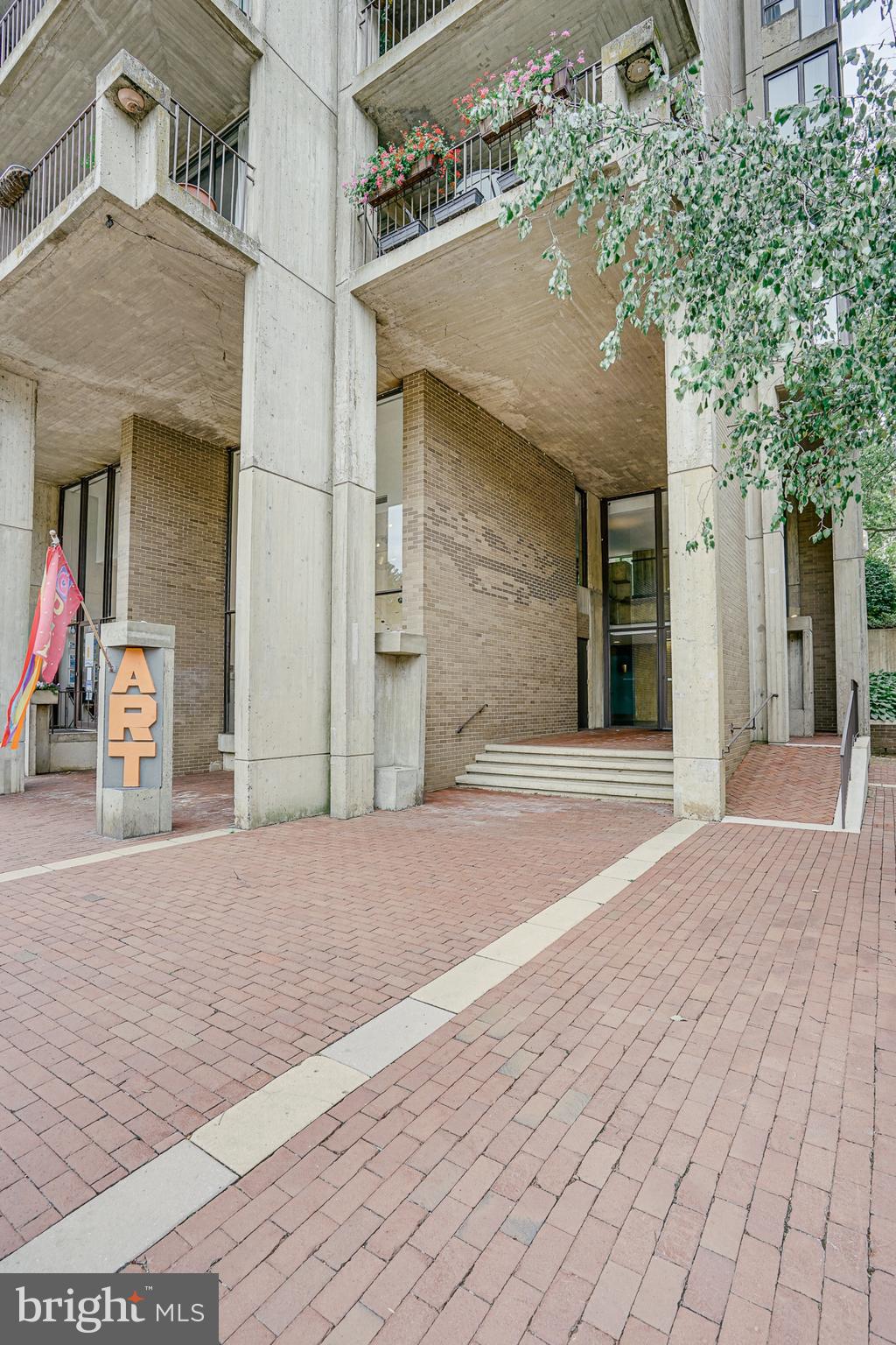 LAKE ANNE OF RESTON - Residential