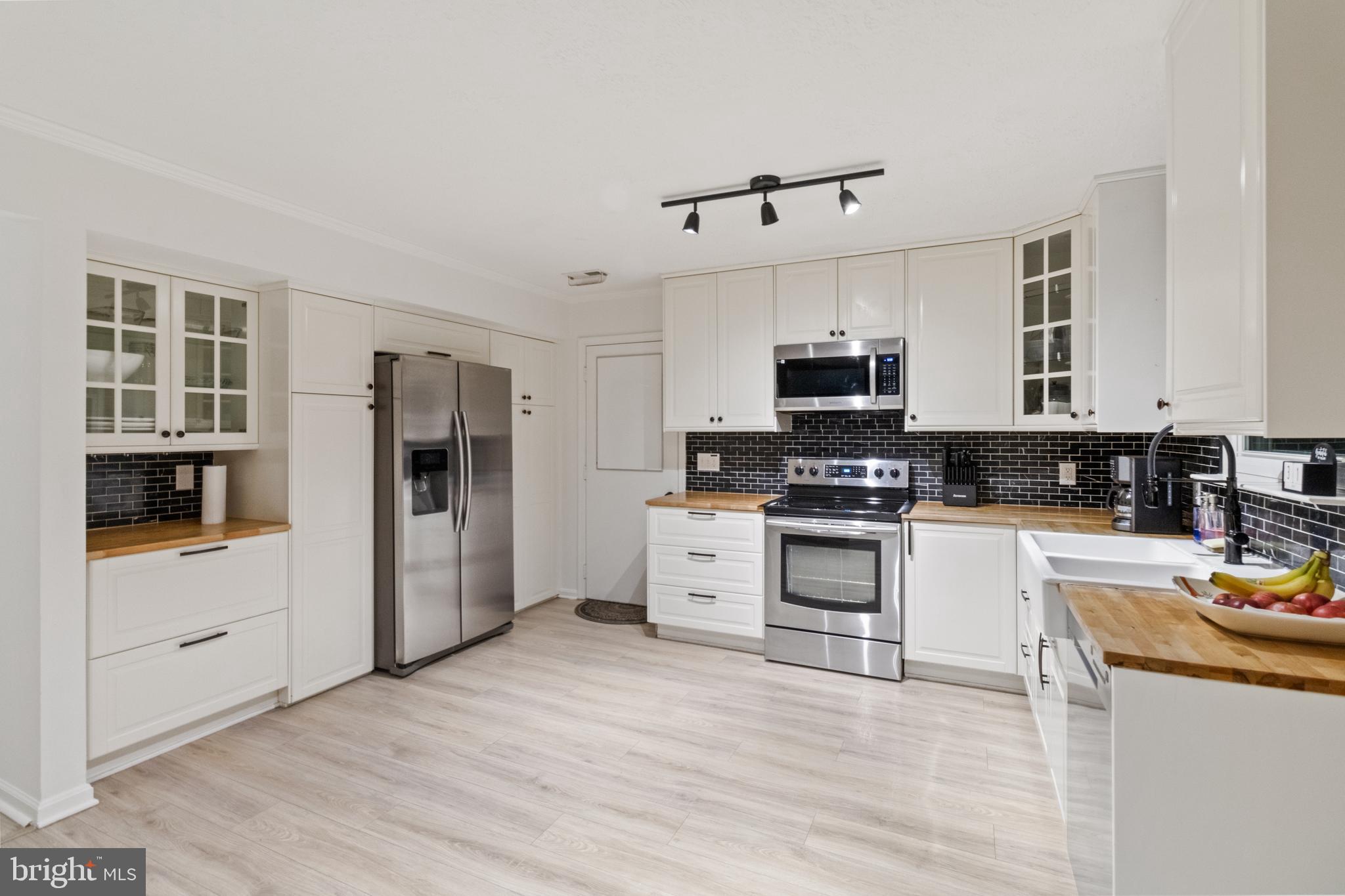 VISTA WOODS - Residential