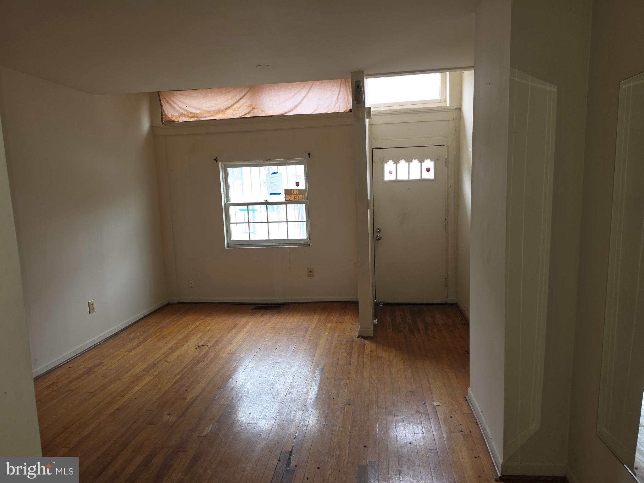 BROADWAY EAST - Residential