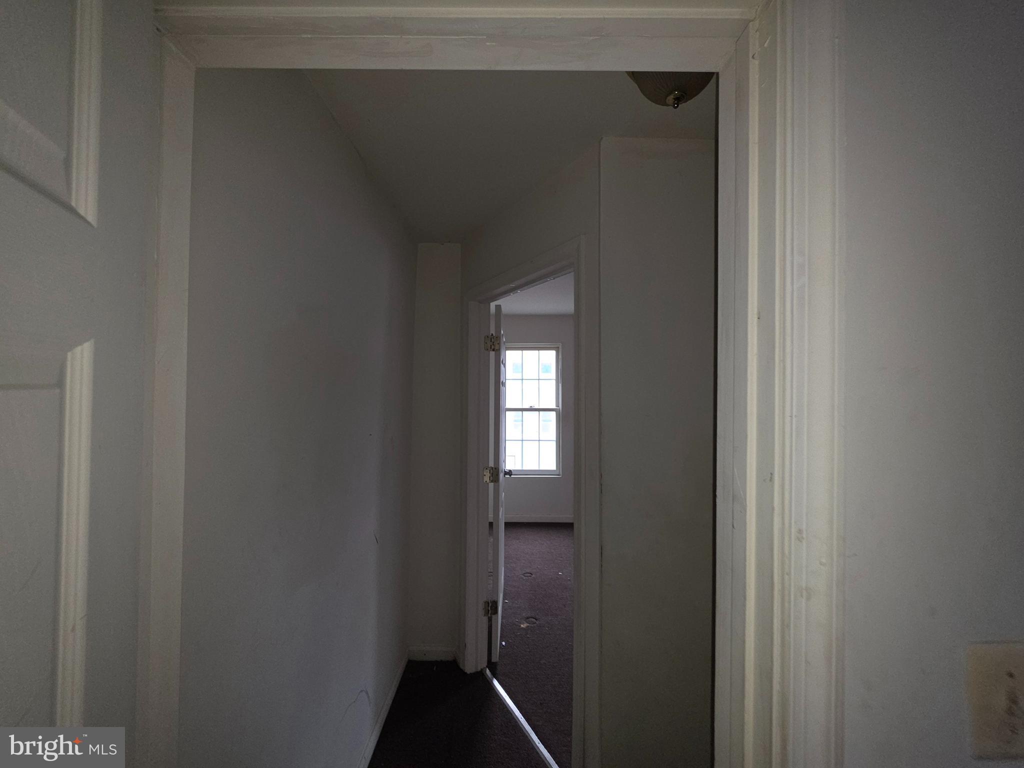 BROADWAY EAST - Residential