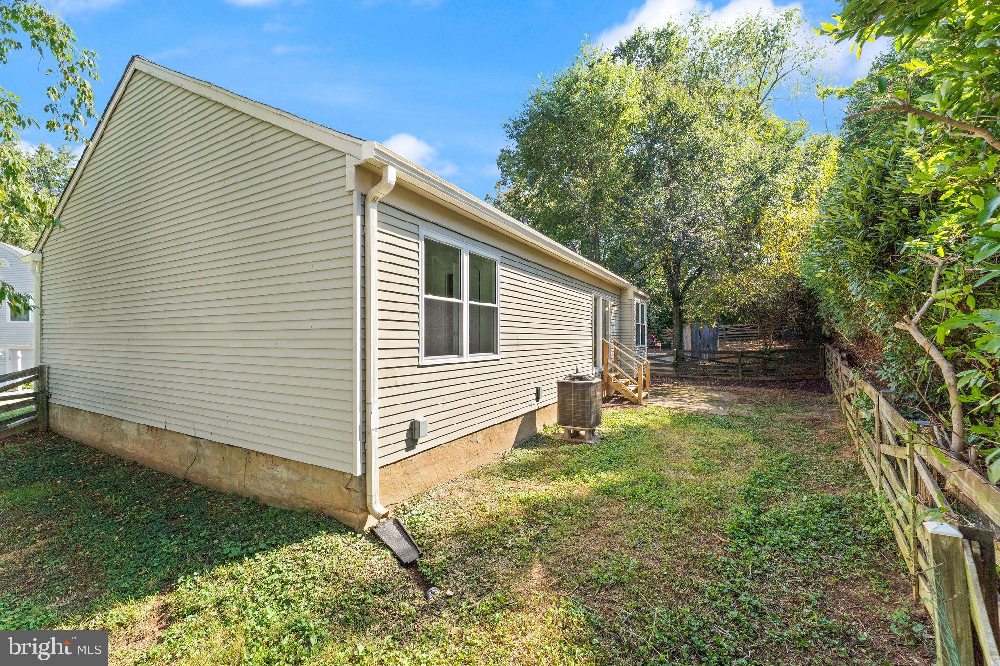 COUNTRYSIDE - Residential