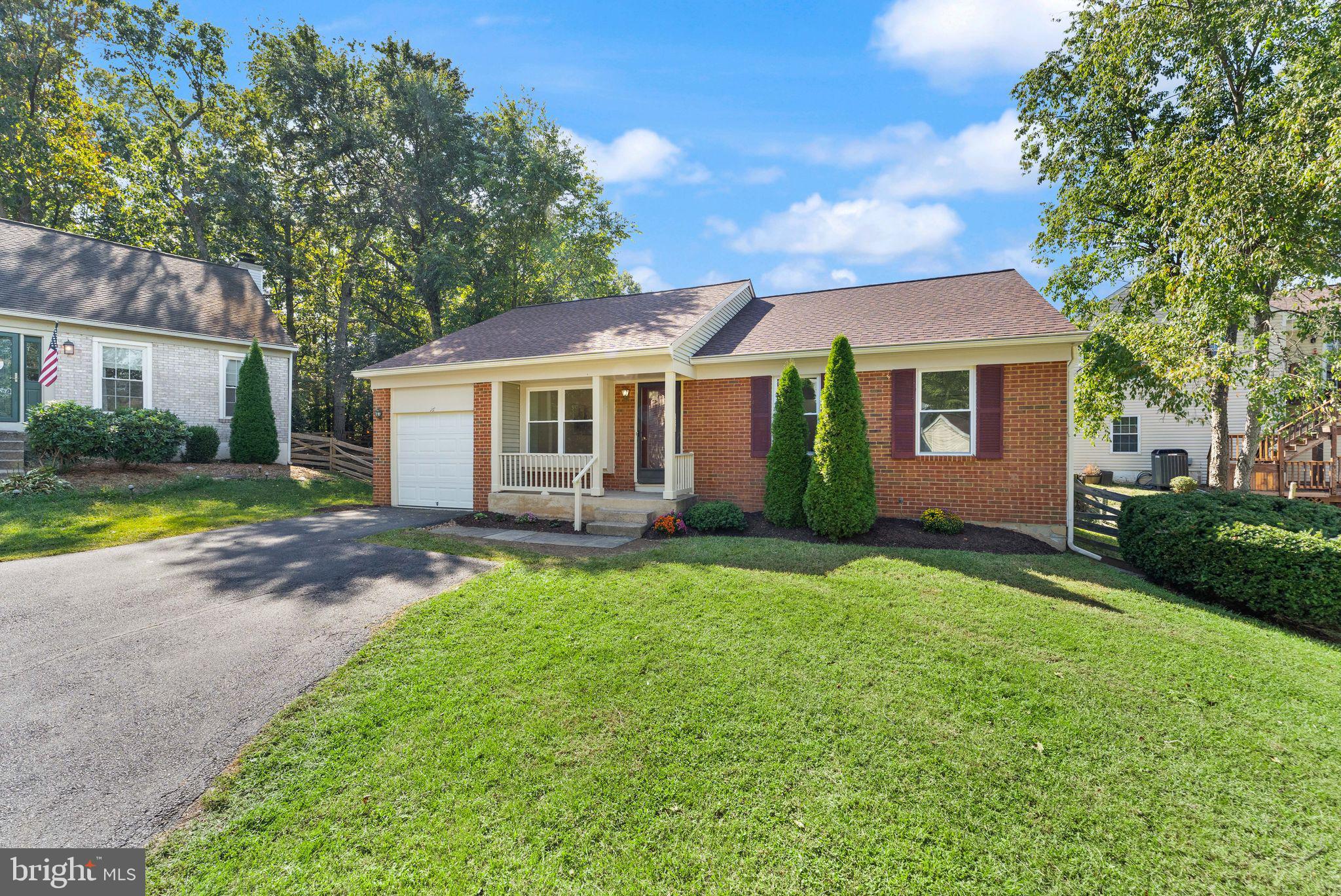 16 WORTHINGTON COURT