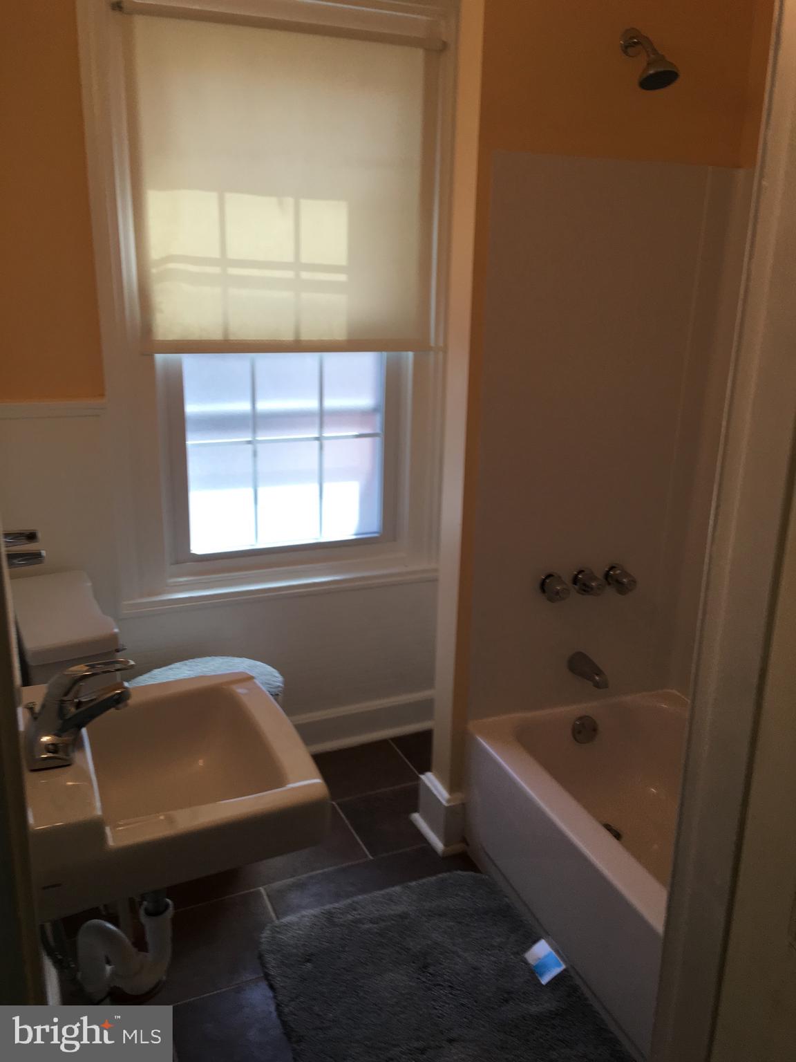 FISHTOWN - Residential Lease