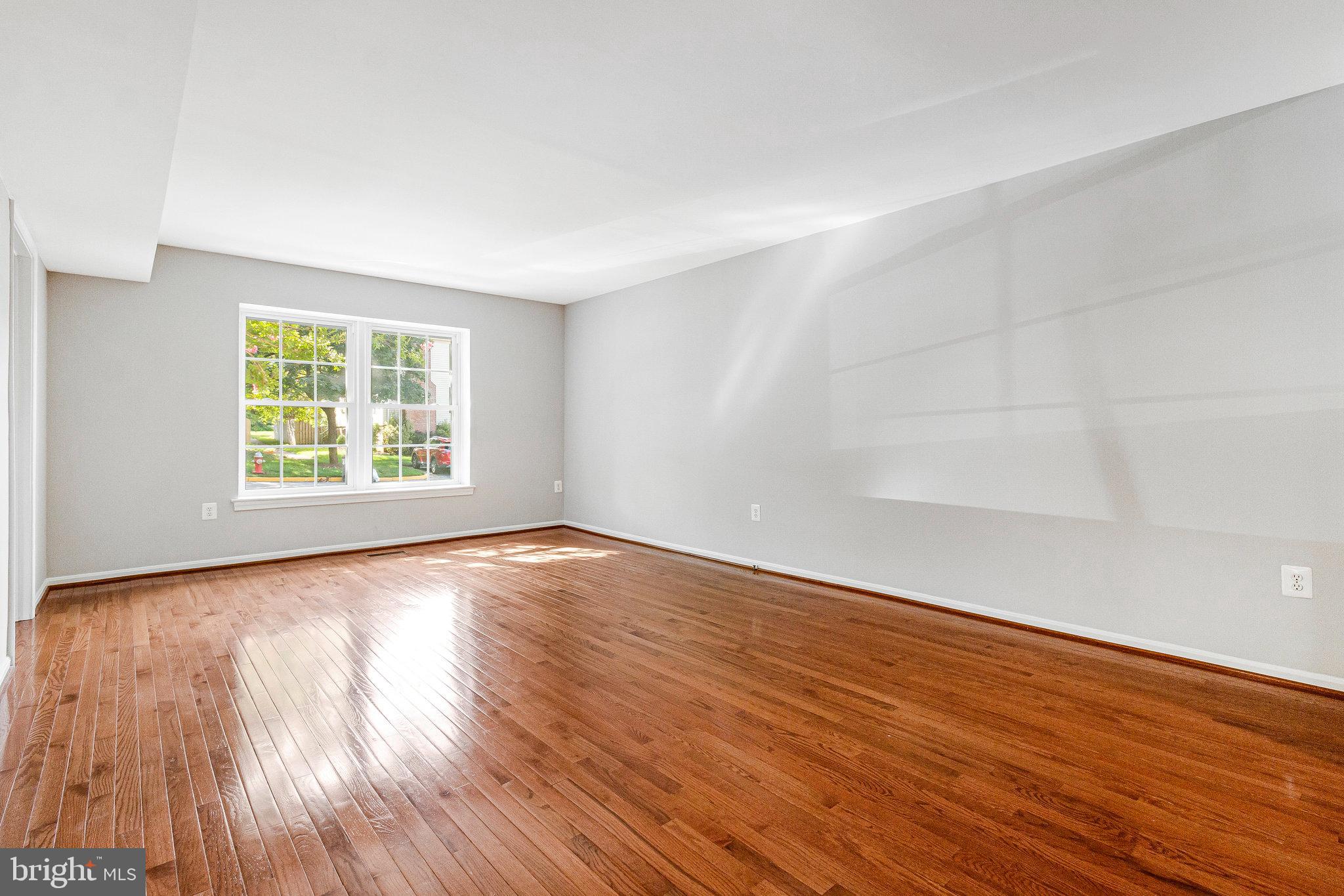 8020 SLEEPY VIEW LANE