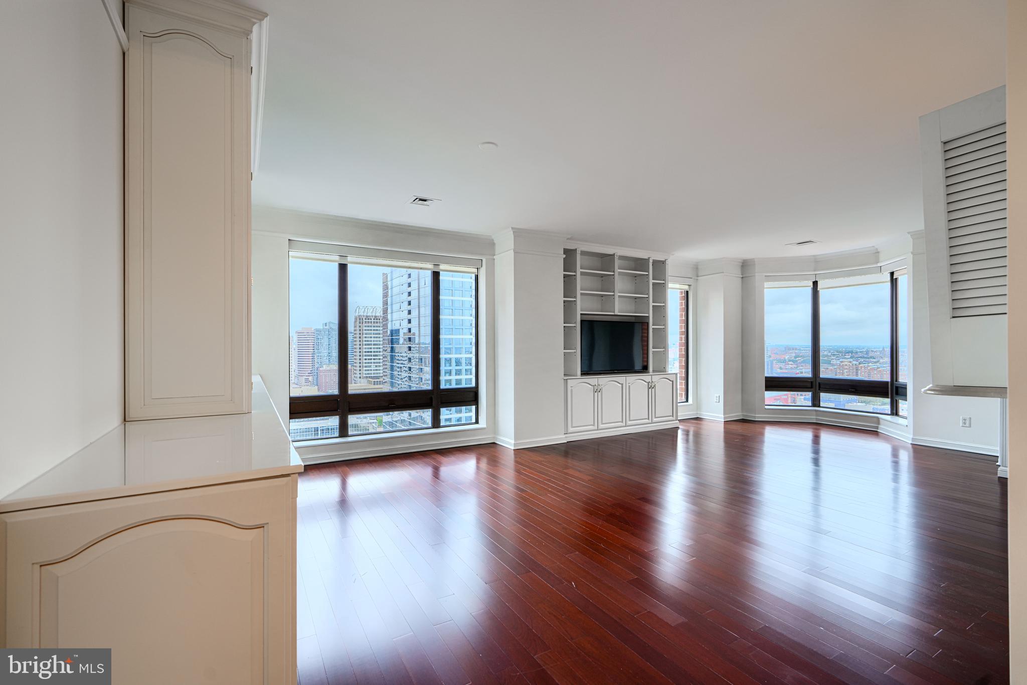 INNER HARBOR - Residential Lease