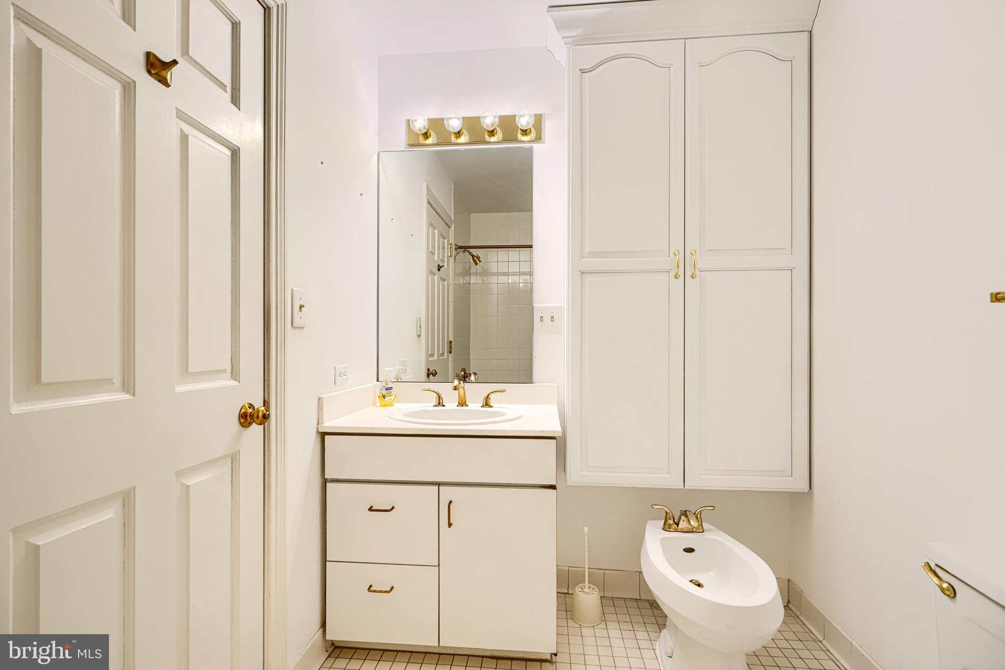 INNER HARBOR - Residential Lease