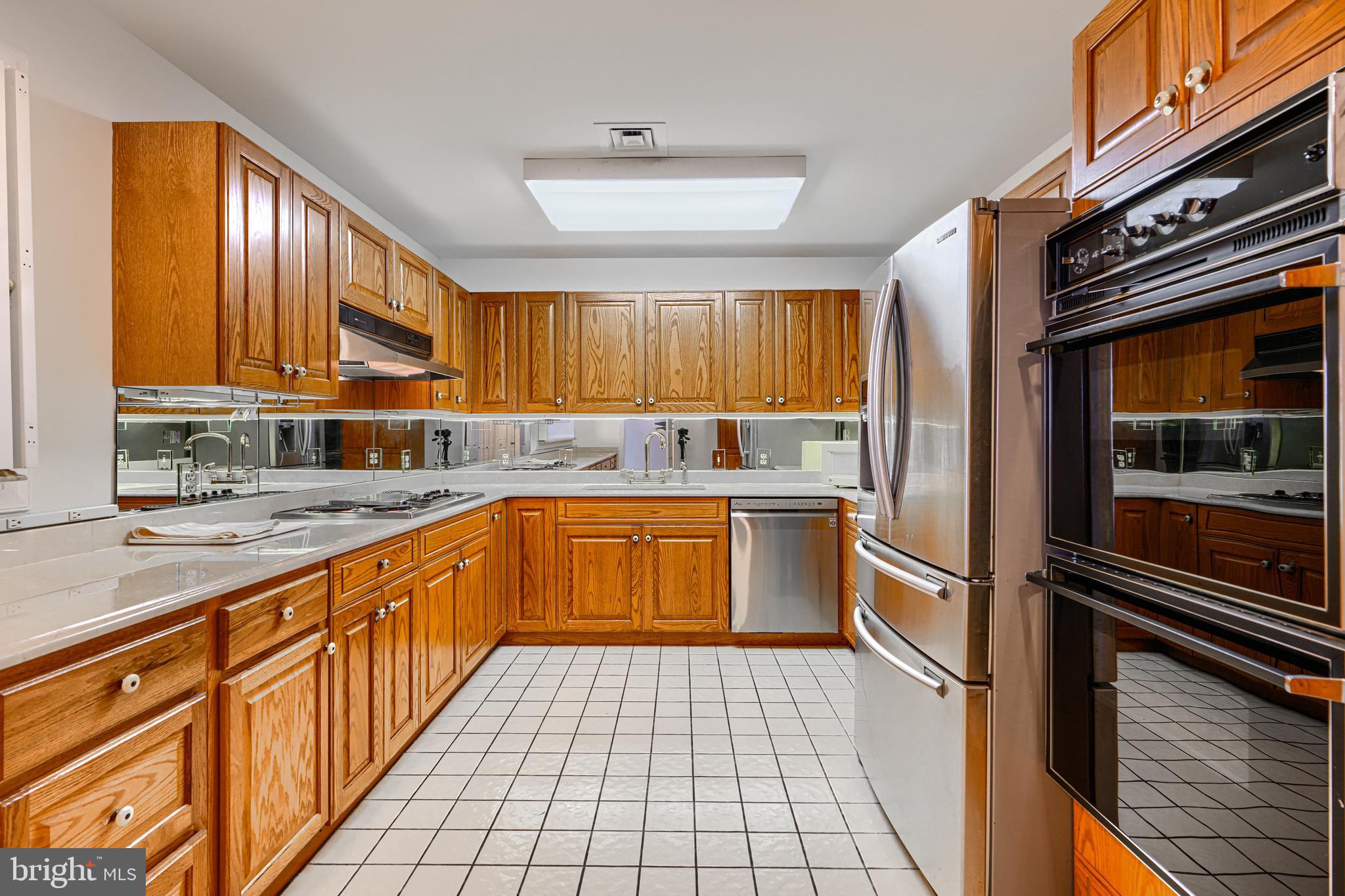 INNER HARBOR - Residential Lease