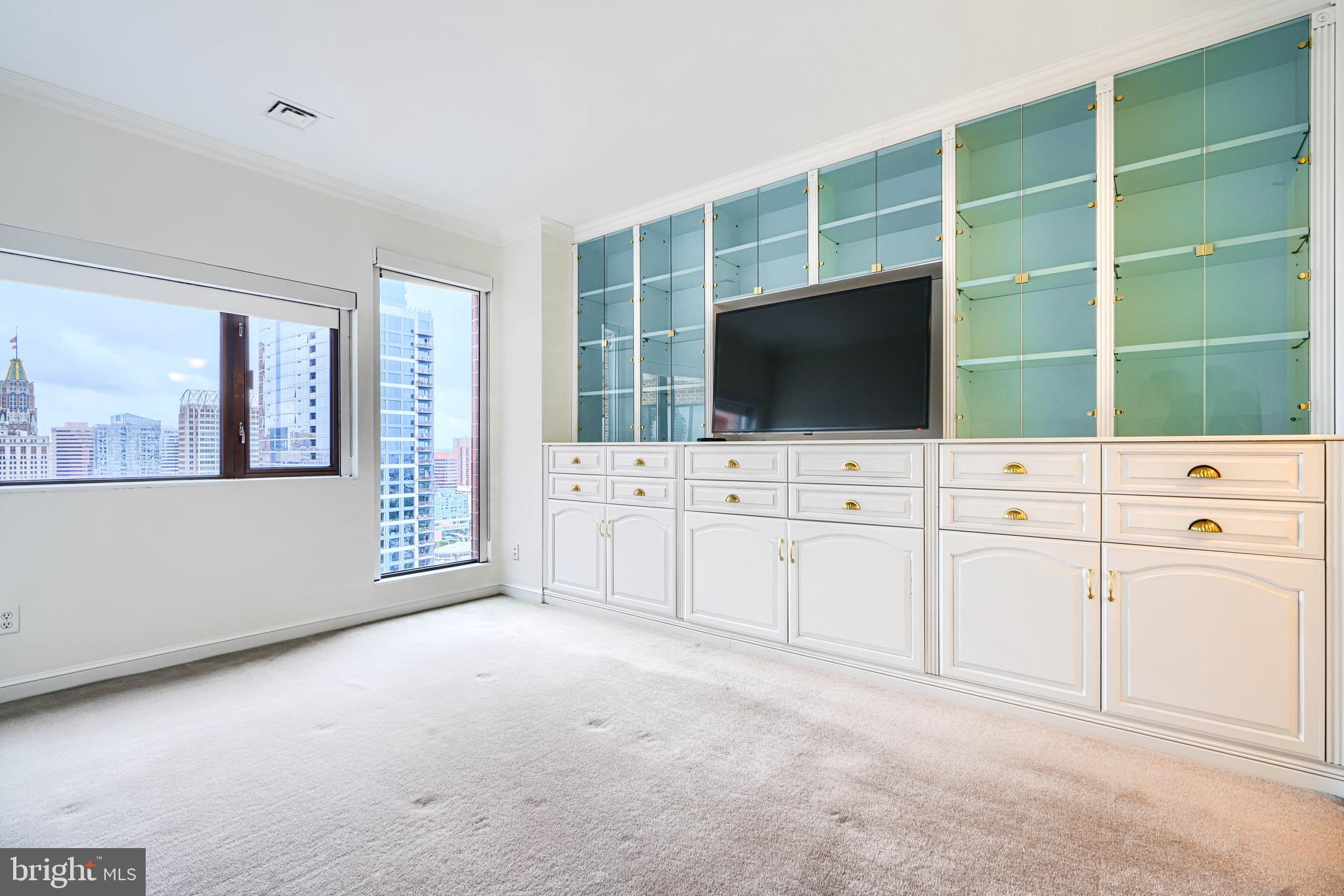 INNER HARBOR - Residential Lease