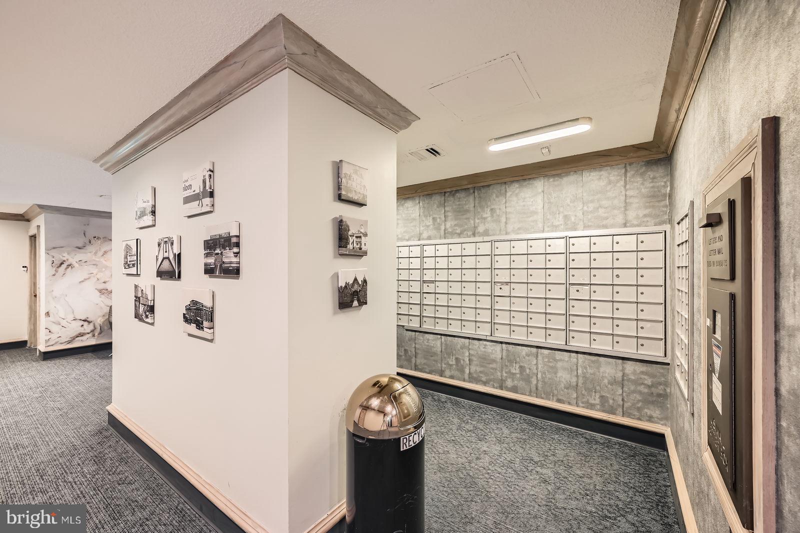 RIDGELY TOWSON CENTER - Residential