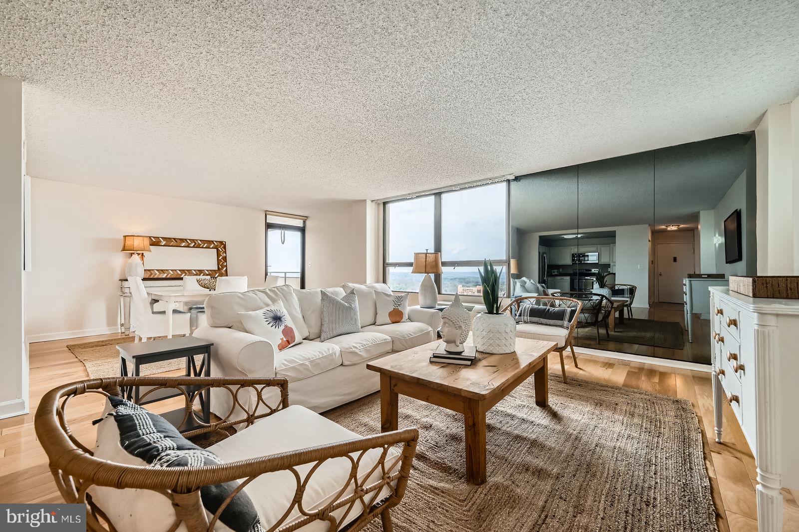 RIDGELY TOWSON CENTER - Residential