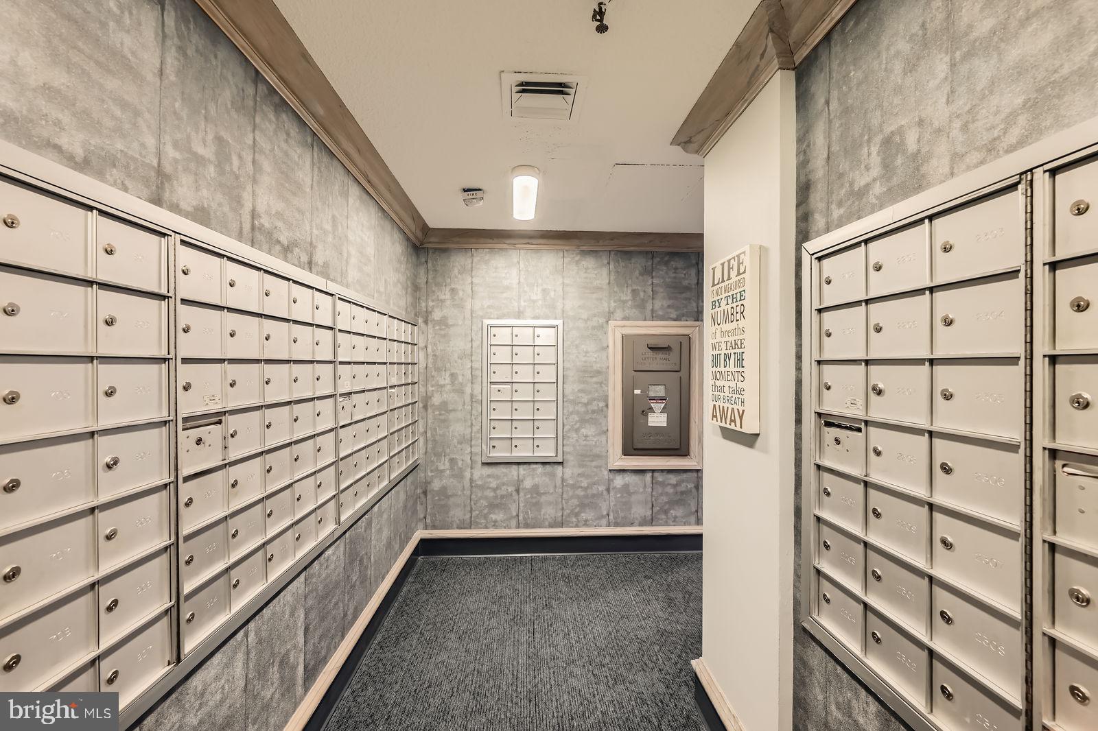 RIDGELY TOWSON CENTER - Residential