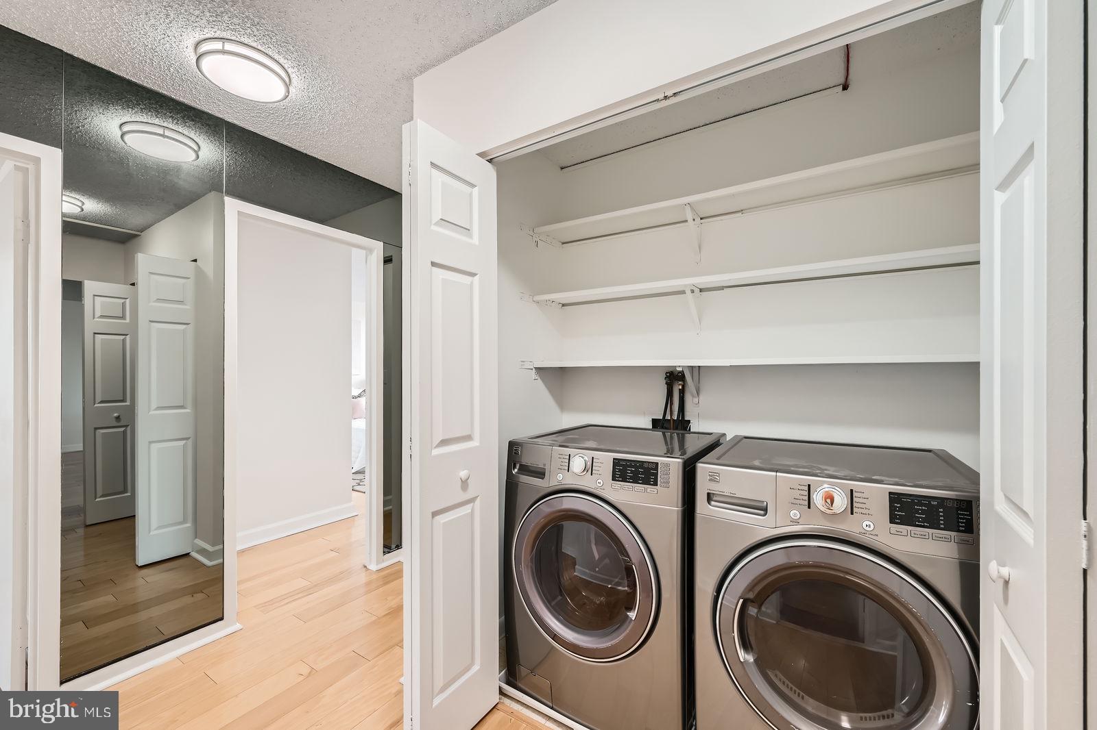 RIDGELY TOWSON CENTER - Residential