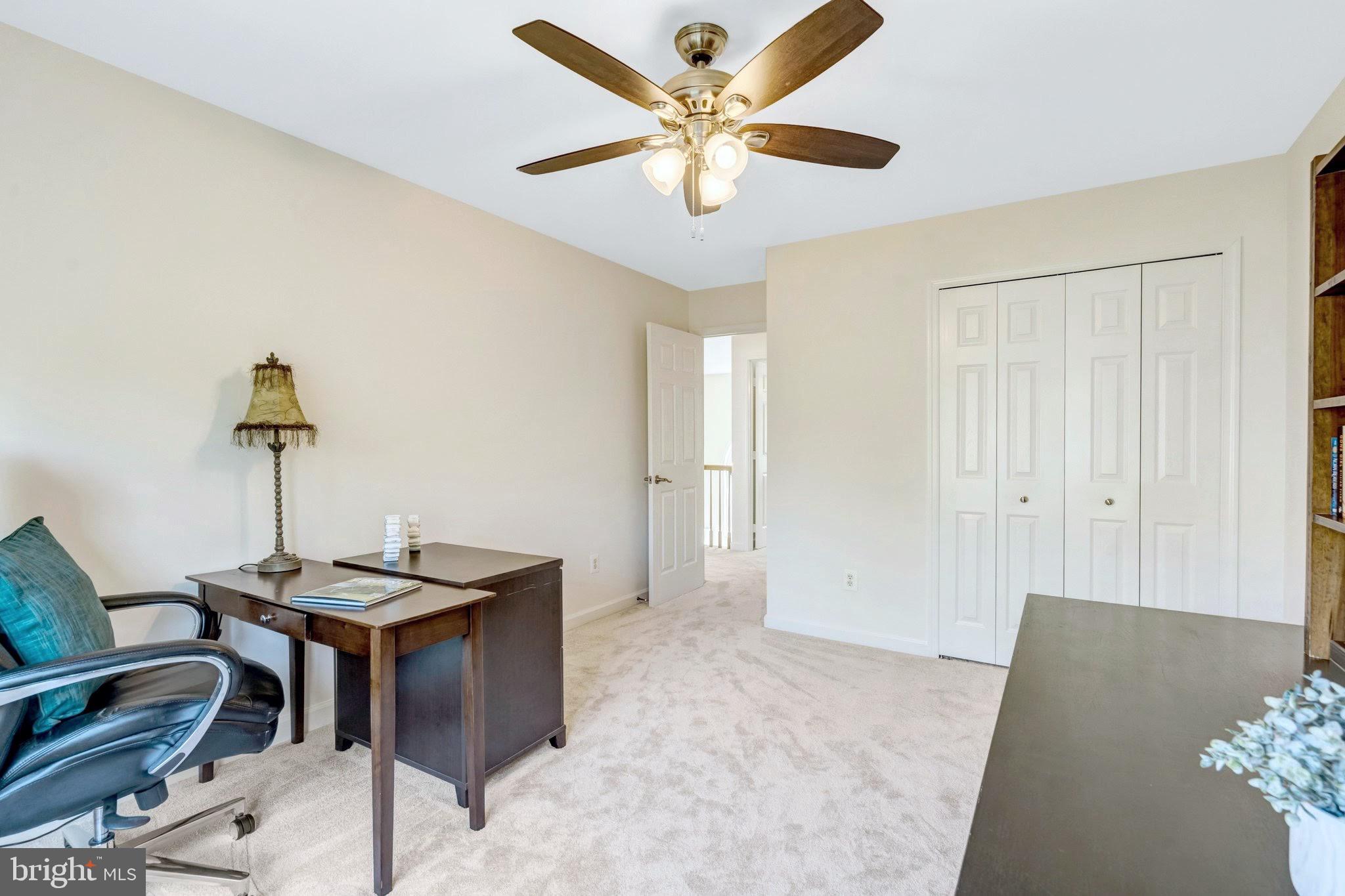 ASHBURN FARM - Residential