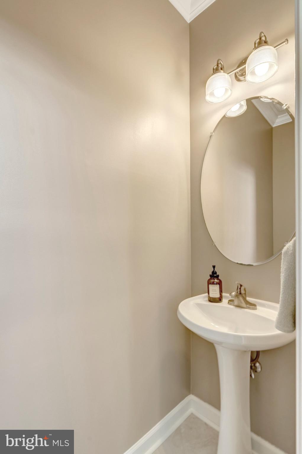 ASHBURN FARM - Residential