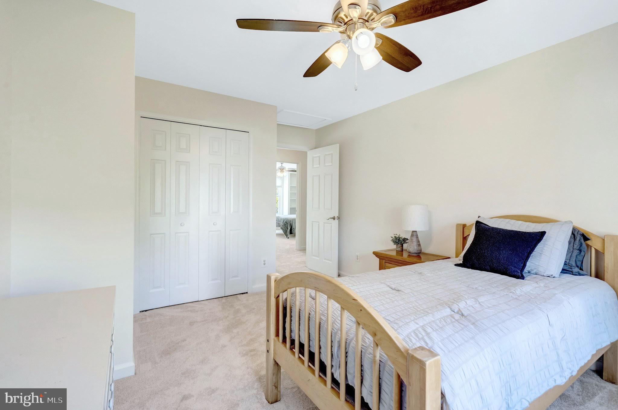 ASHBURN FARM - Residential