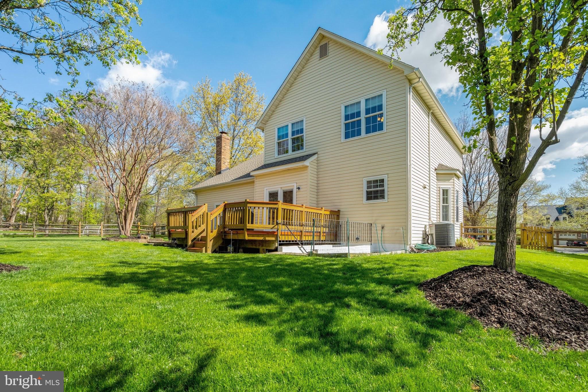 ASHBURN FARM - Residential