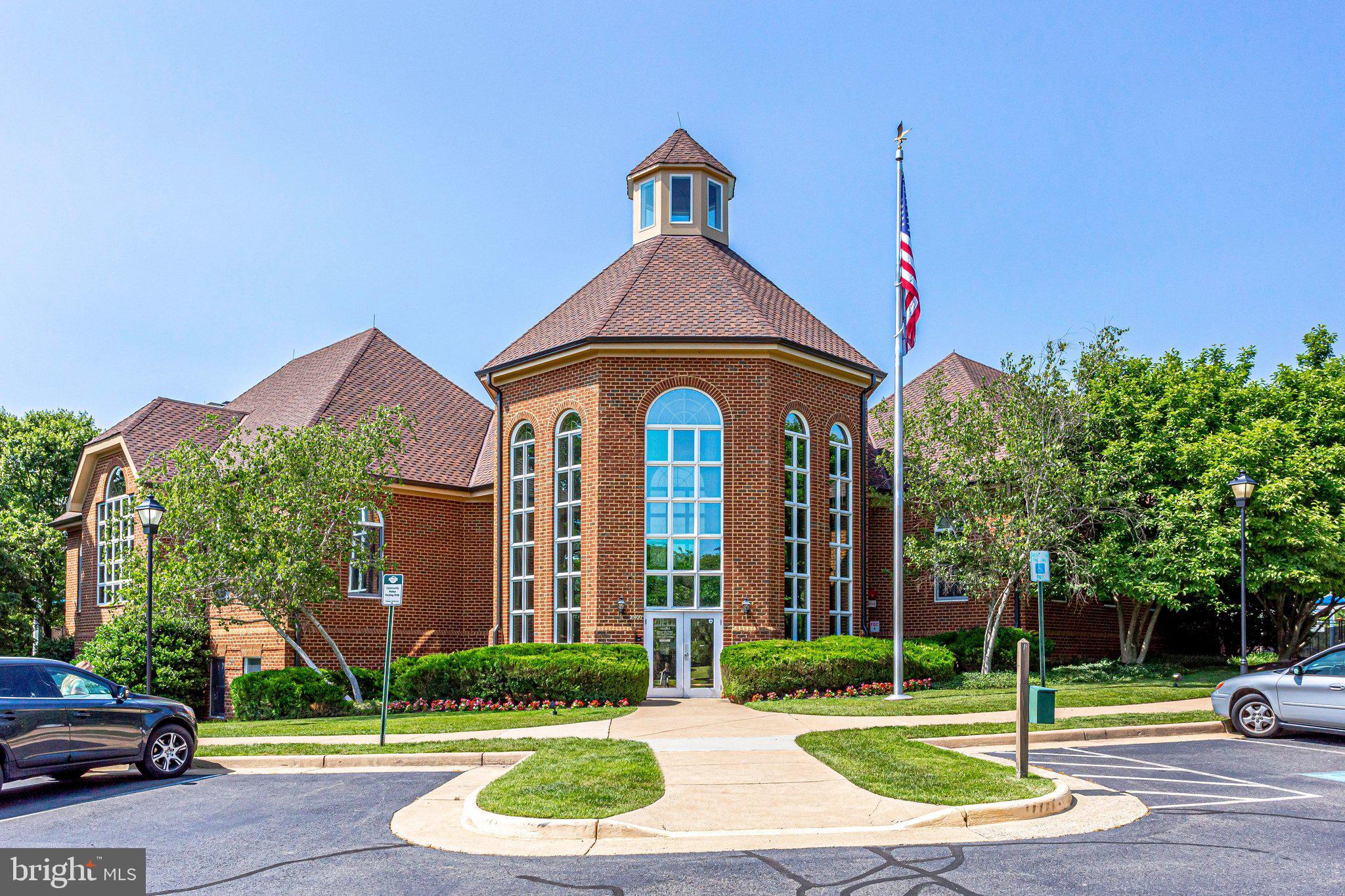 ASHBURN FARM - Residential