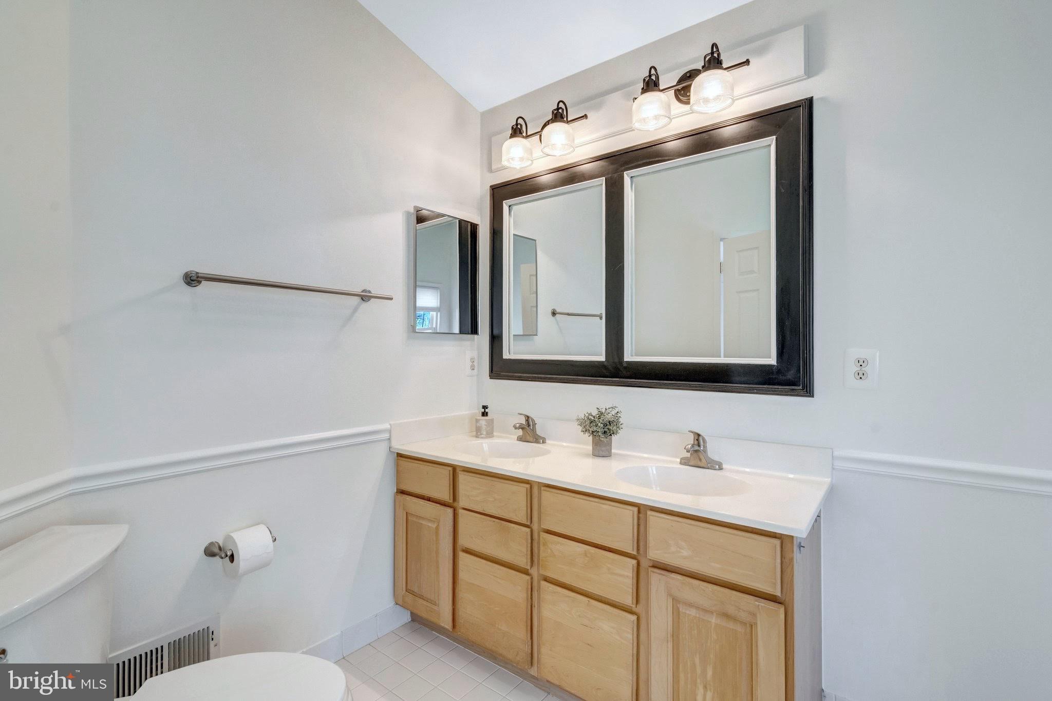 ASHBURN FARM - Residential