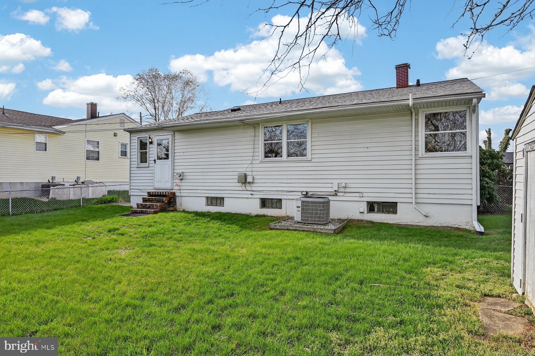 PLEASANTVILLE - Residential