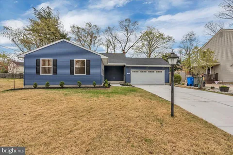 102 Lakeside Drive, Glassboro, NJ MLS: NJGL2052794