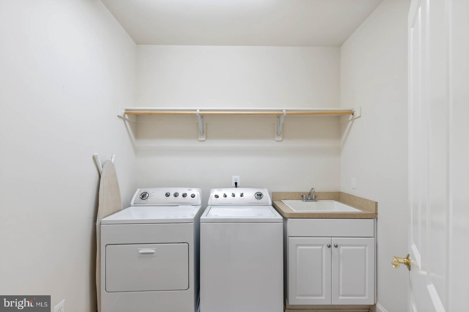 FRANCIS YOUNG ESTATES - Residential