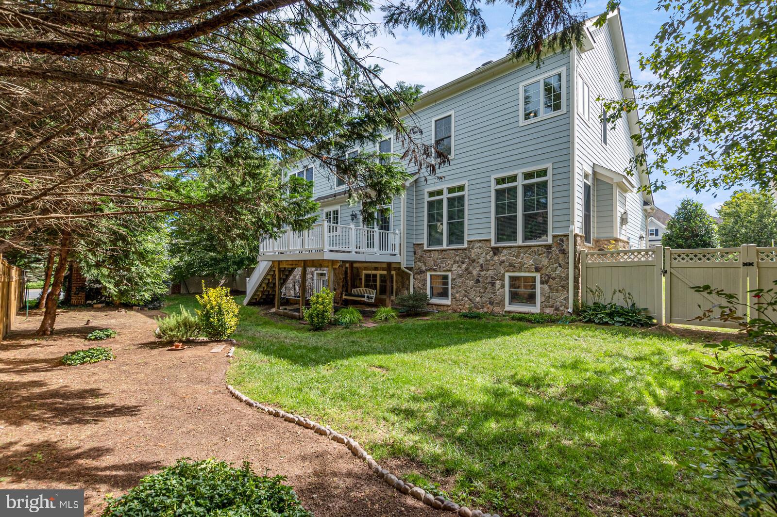 FRANCIS YOUNG ESTATES - Residential