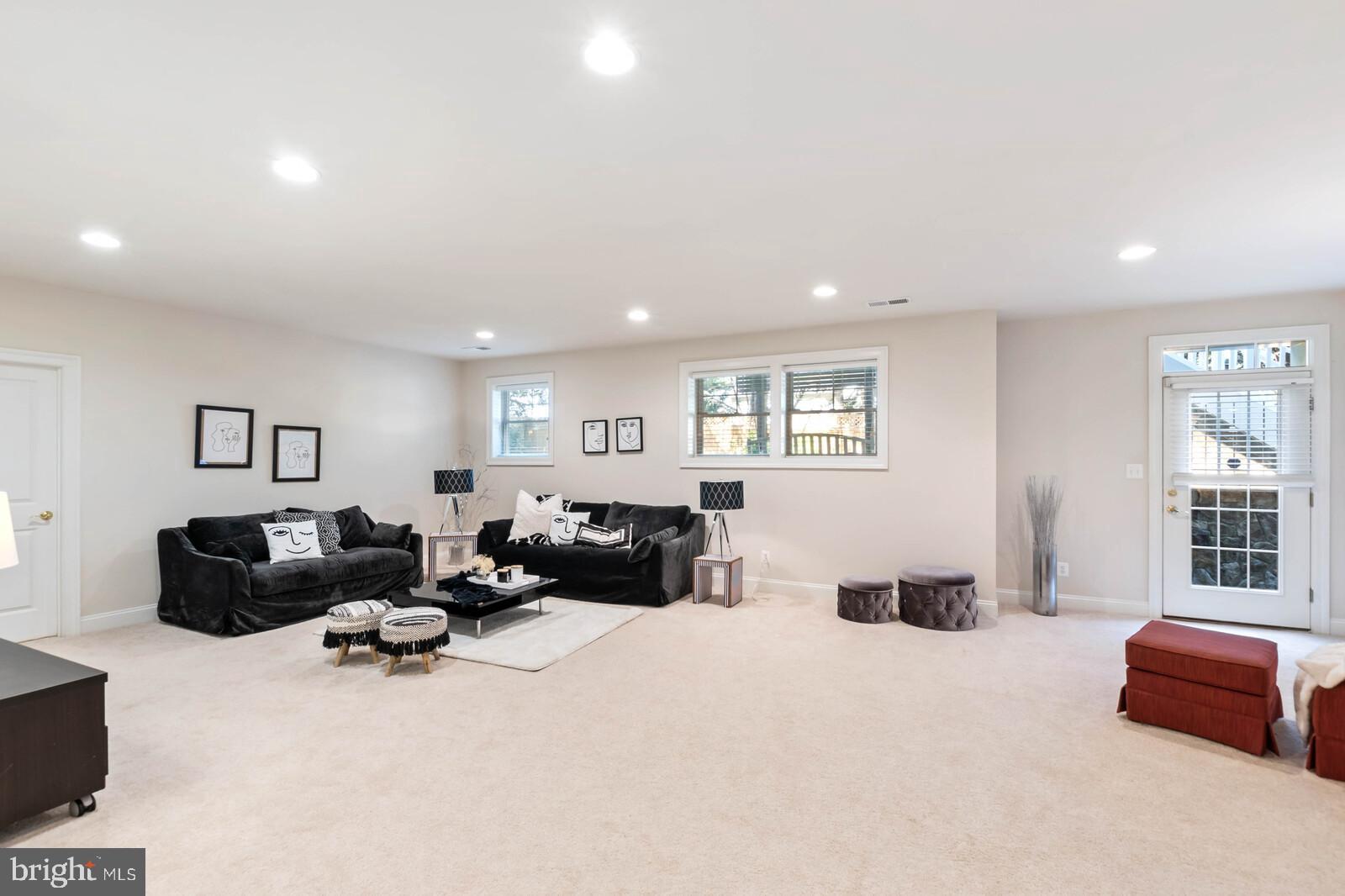 FRANCIS YOUNG ESTATES - Residential