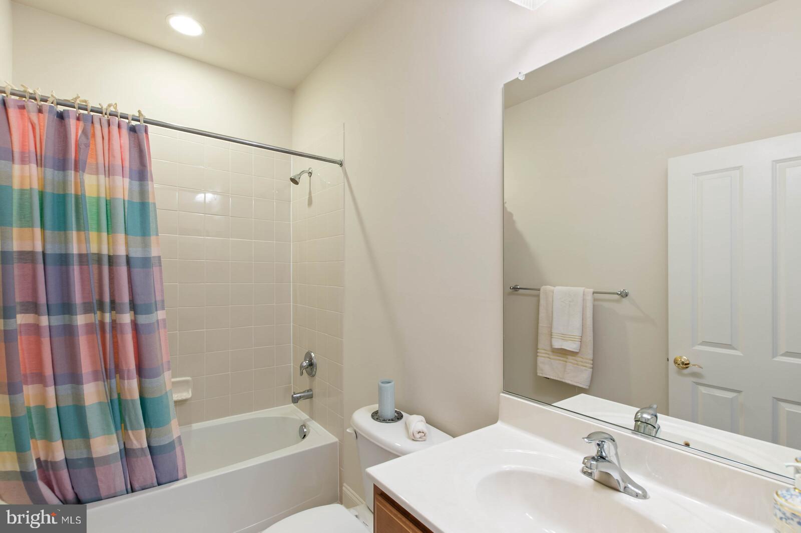 FRANCIS YOUNG ESTATES - Residential