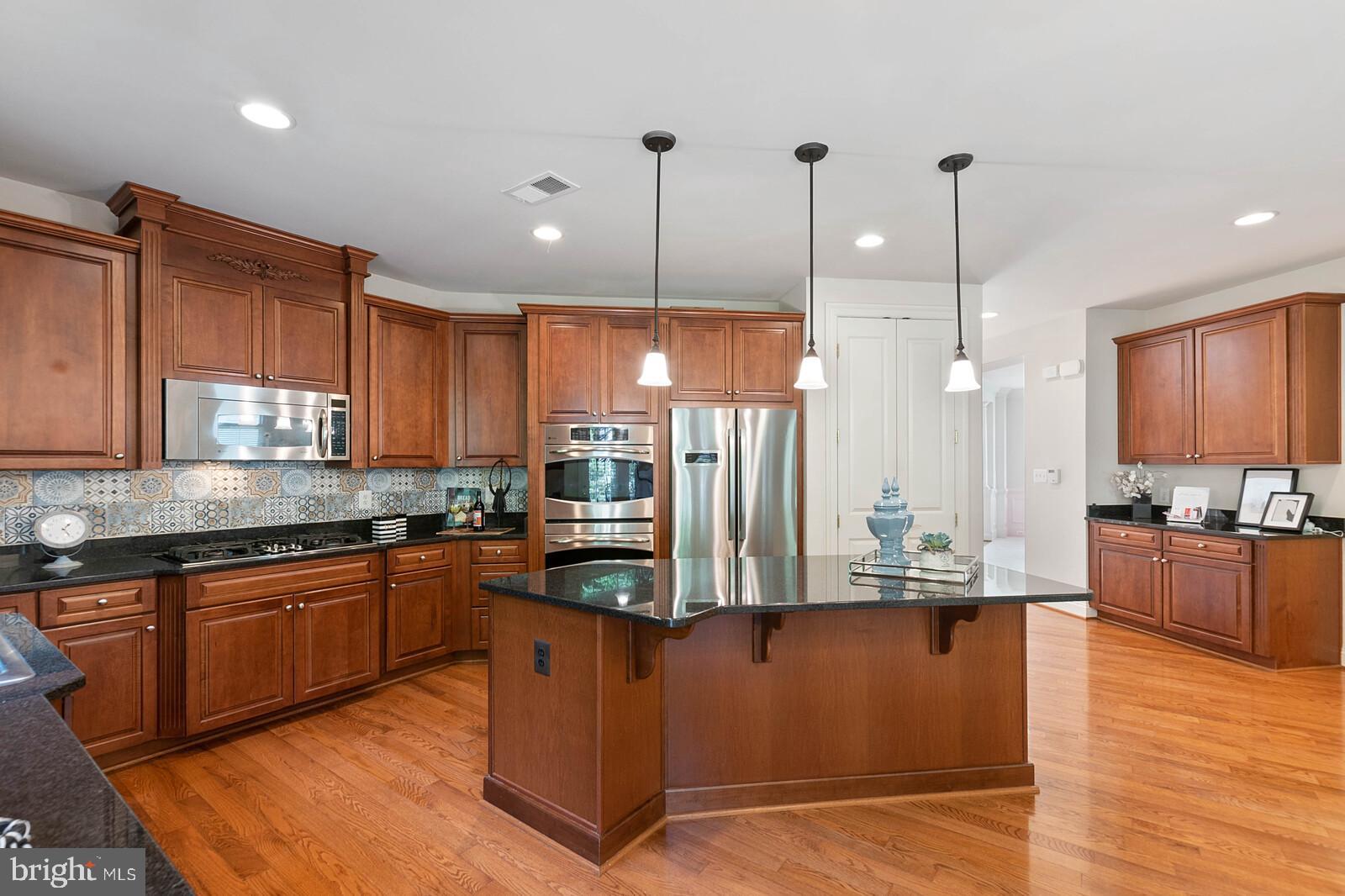 FRANCIS YOUNG ESTATES - Residential