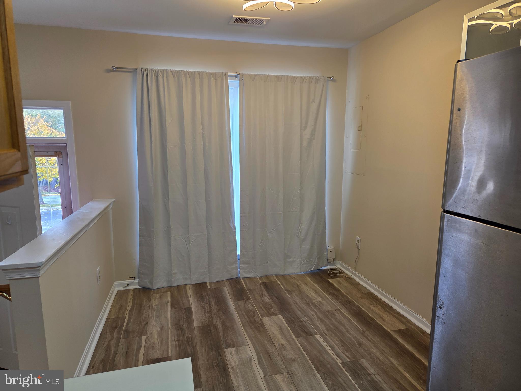 CEDAR GROVE AT CROFTON - Residential Lease