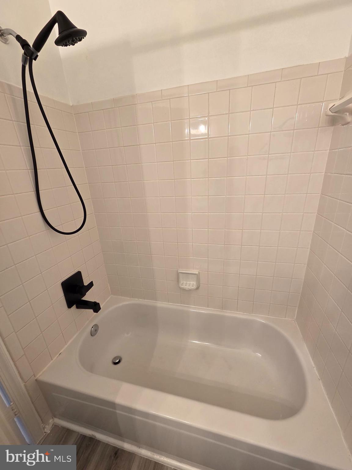 CEDAR GROVE AT CROFTON - Residential Lease