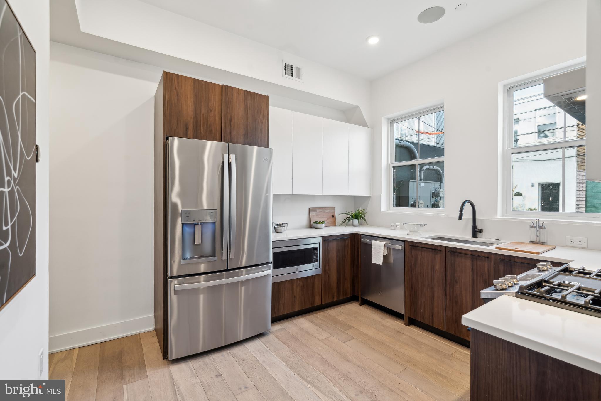 GRADUATE HOSPITAL - Residential