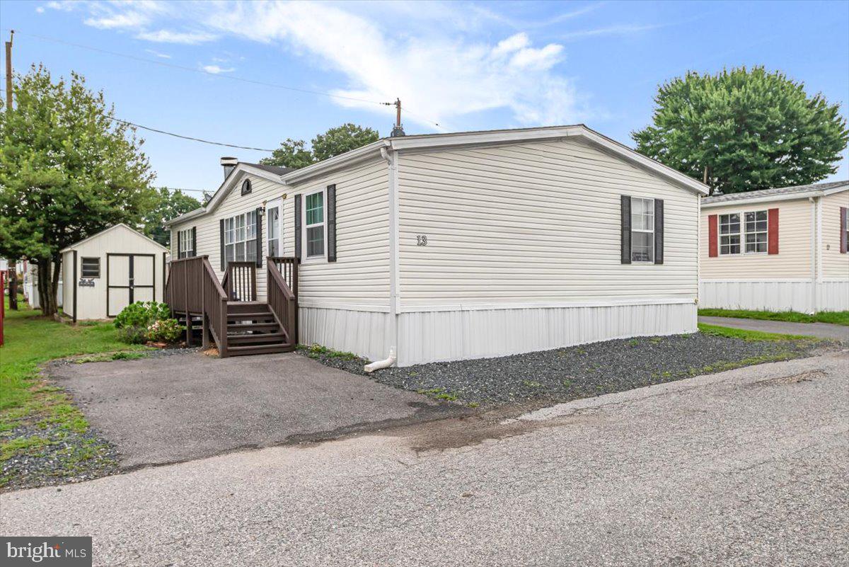 13 MIDWAY AVENUE
