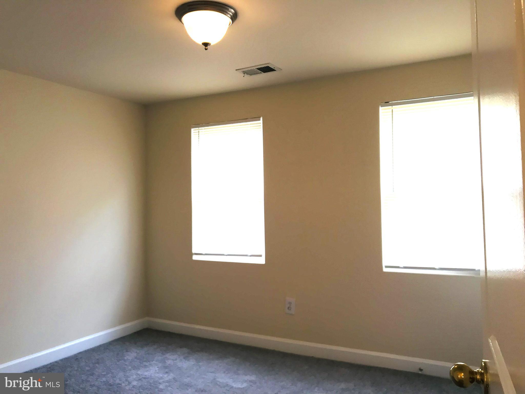 LANDOVER - Residential Lease