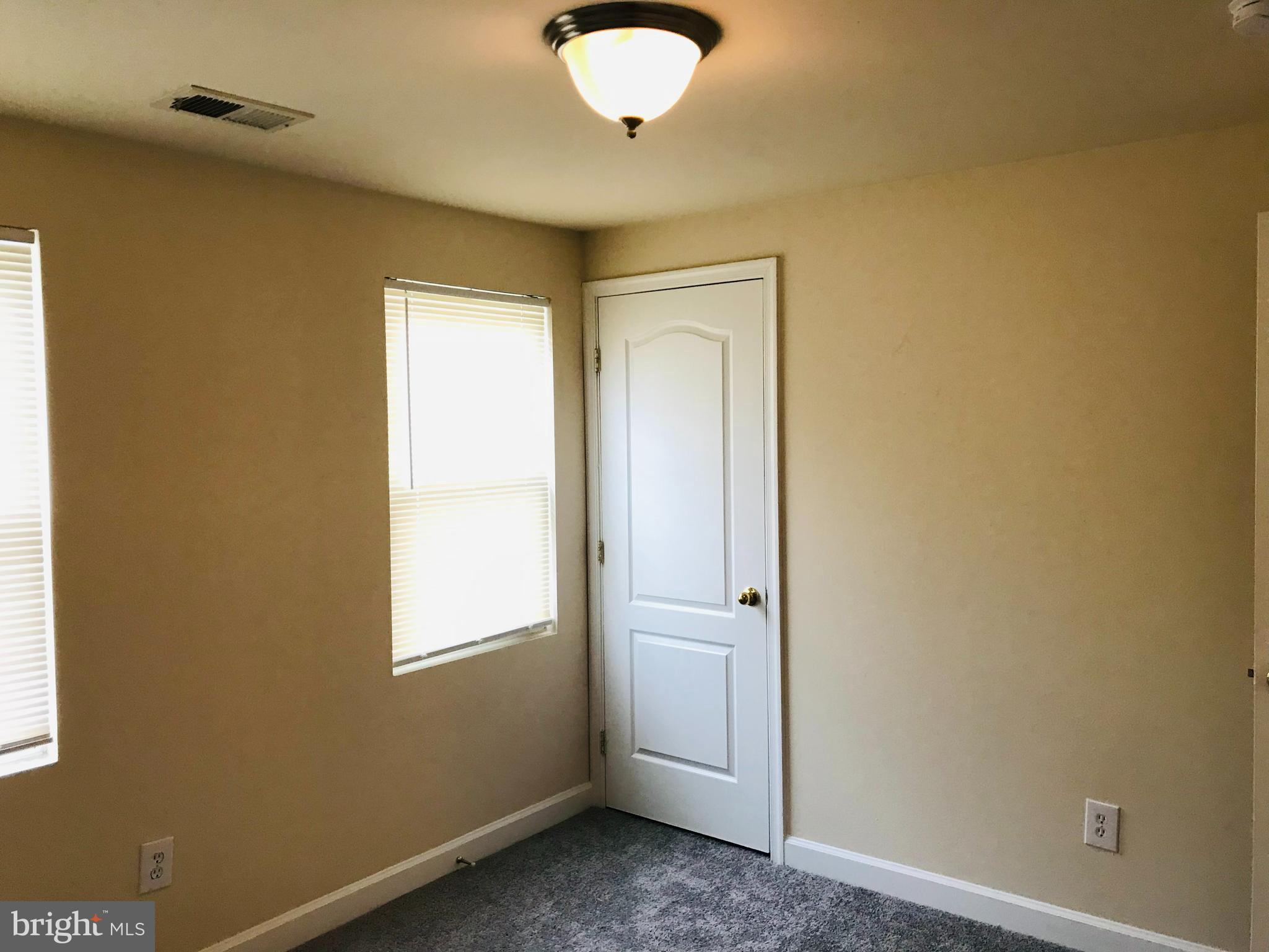 LANDOVER - Residential Lease