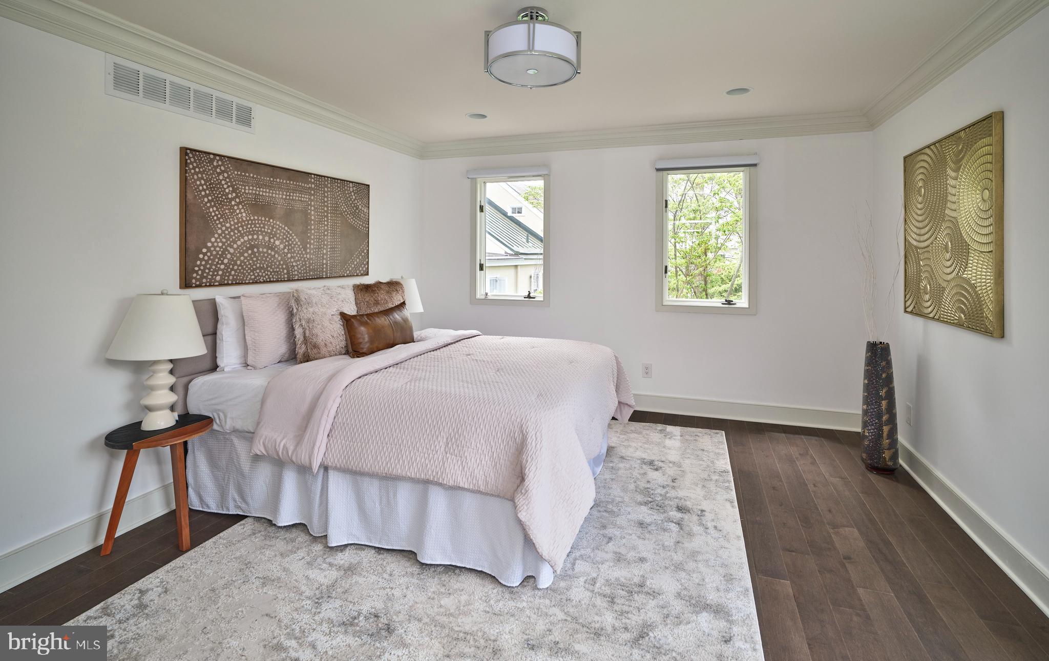 BARNES COURT CONDO - Residential